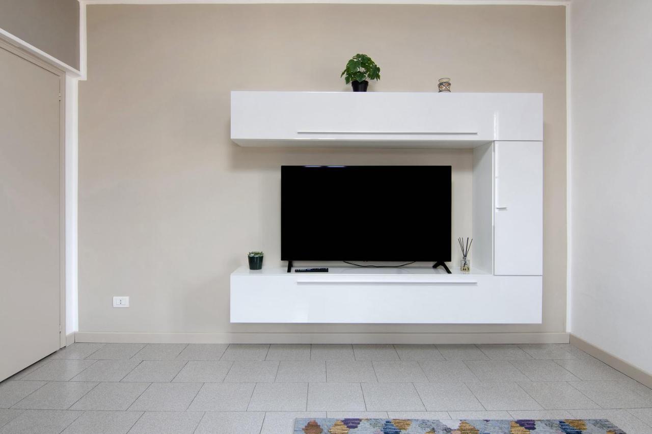 Apartament Colico Center Zewnętrze zdjęcie