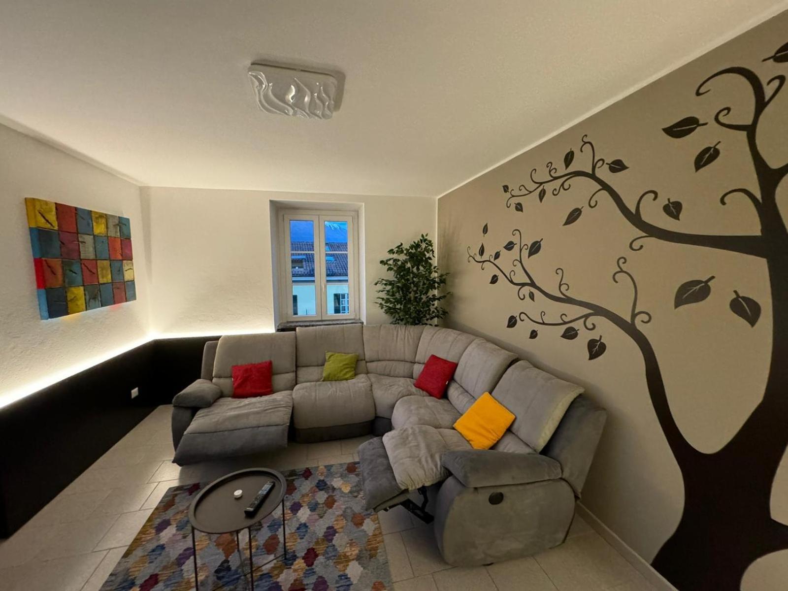 Apartament Colico Center Zewnętrze zdjęcie